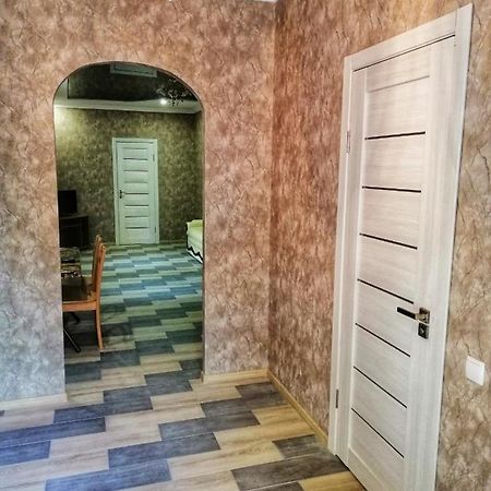 Посуточная Аренда В Центре Кропивницкого Apartment โครโปนิตสกี ภายนอก รูปภาพ