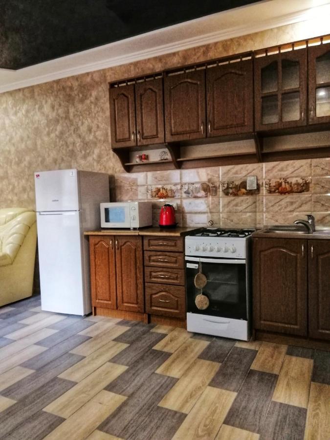 Посуточная Аренда В Центре Кропивницкого Apartment โครโปนิตสกี ภายนอก รูปภาพ